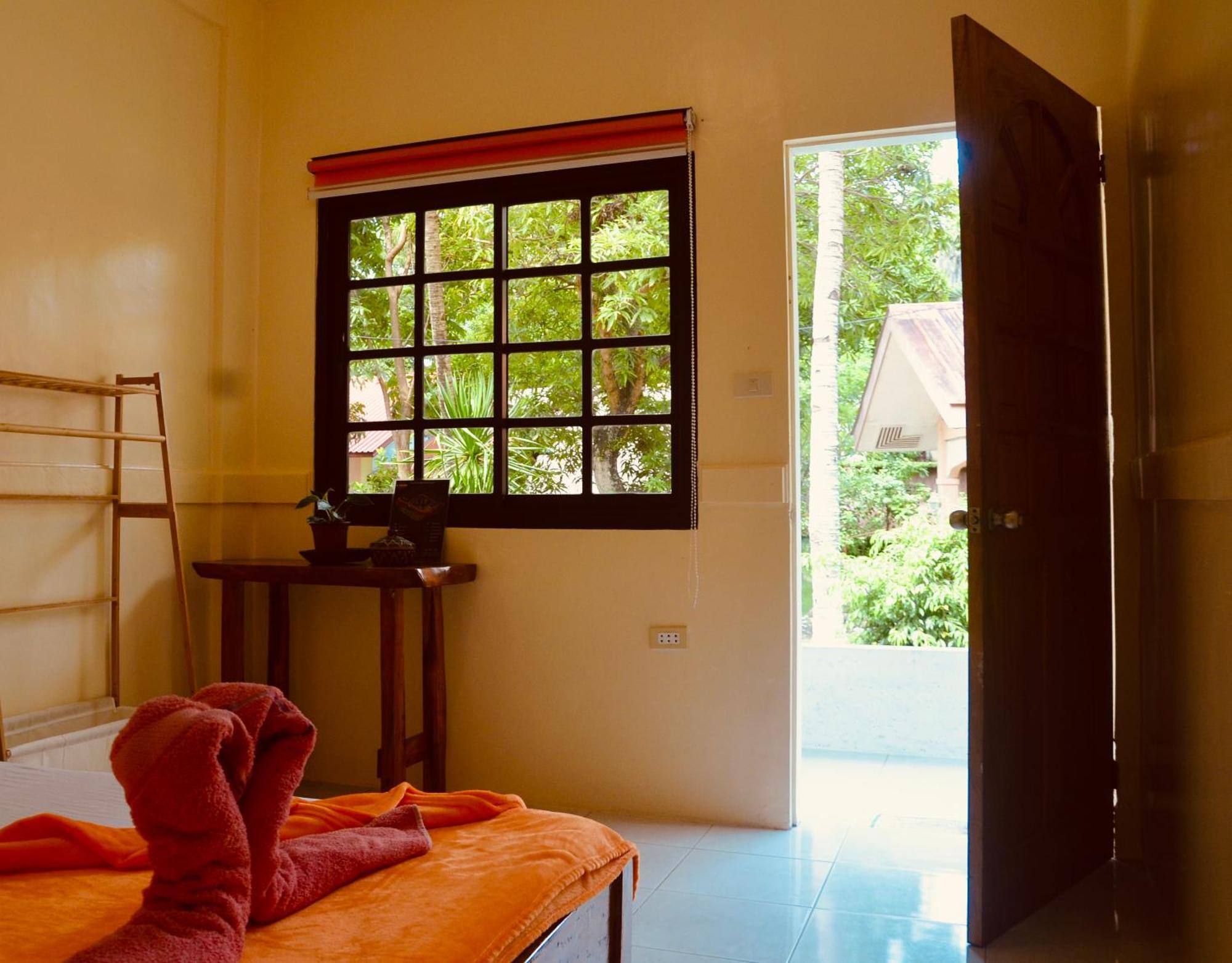 Amami Beach Resort Puerto Galera Εξωτερικό φωτογραφία